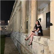 Dottoressa in comunicazione e geografia offre ripetizioni in materie umanistiche ma anche tecniche come informatica e matematica